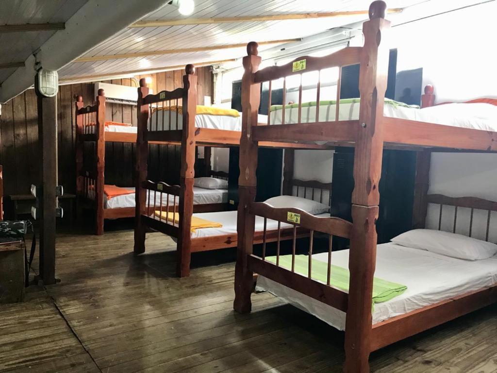 Hostel Banana House Bombinhas Kültér fotó